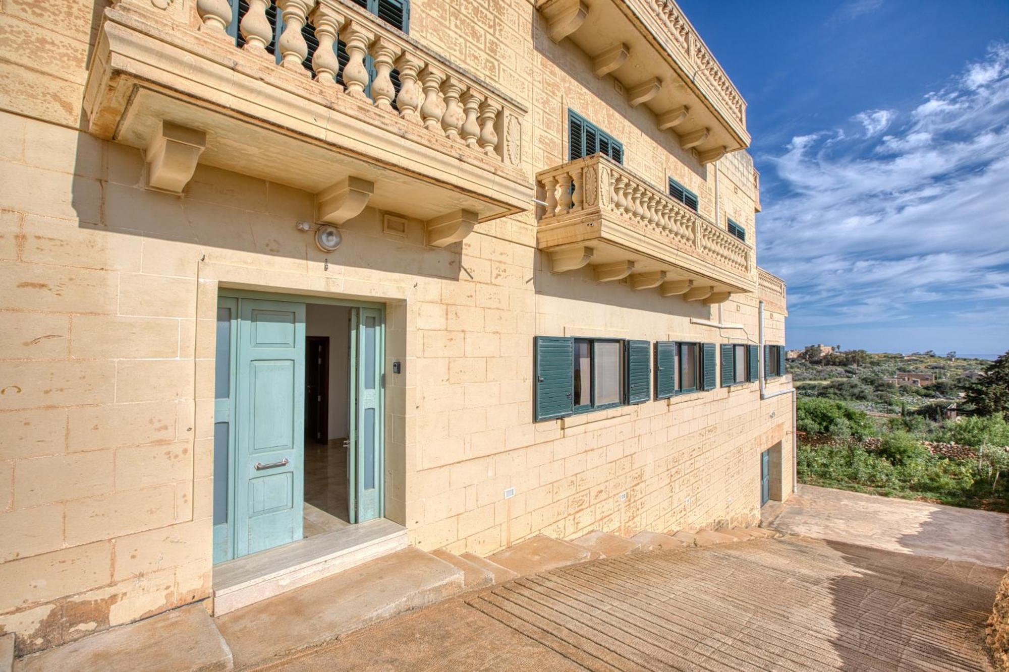 Spacious, Bright, Valley & Sea View Maisonette Xagħra Екстериор снимка