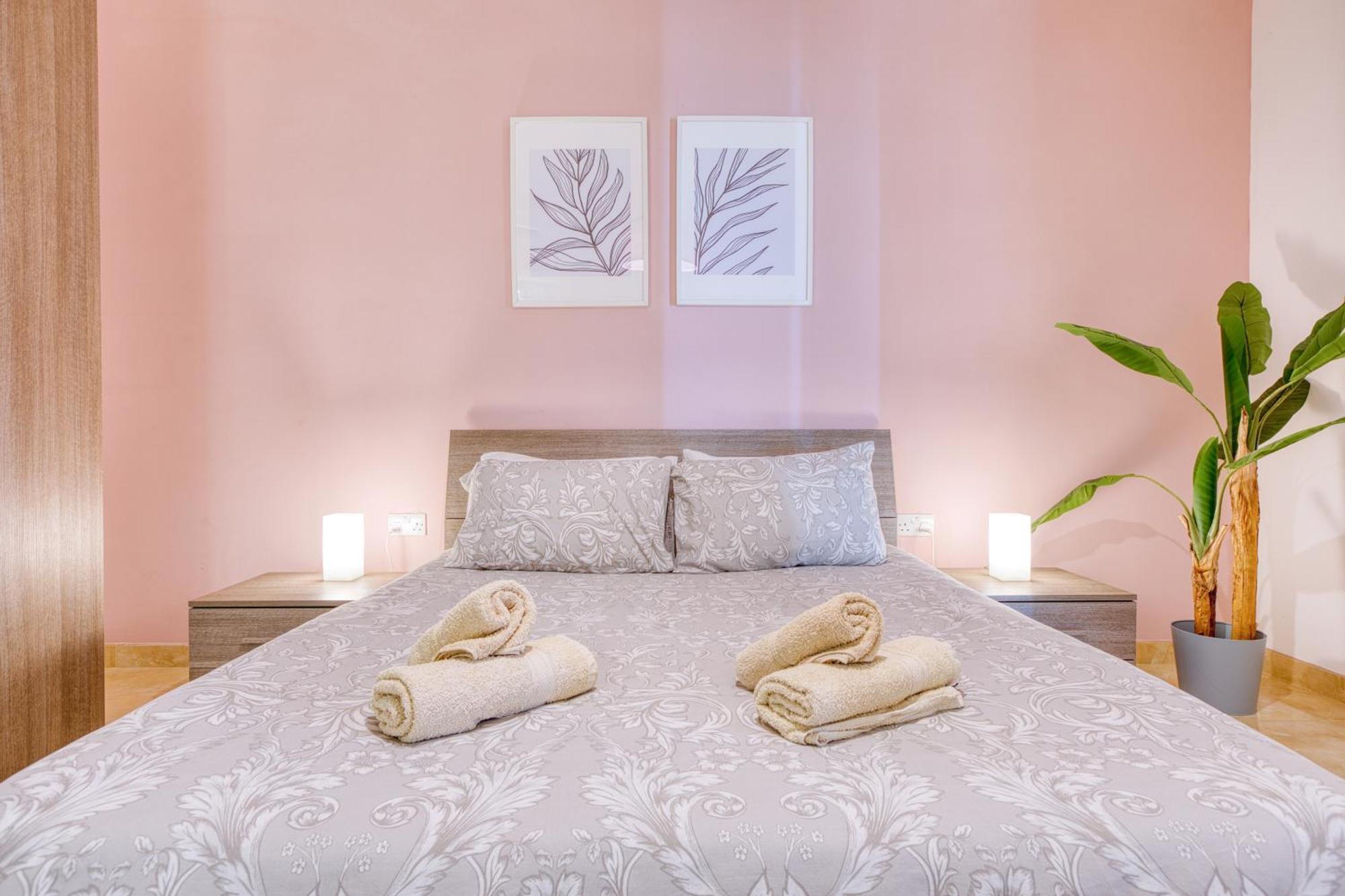 Spacious, Bright, Valley & Sea View Maisonette Xagħra Екстериор снимка
