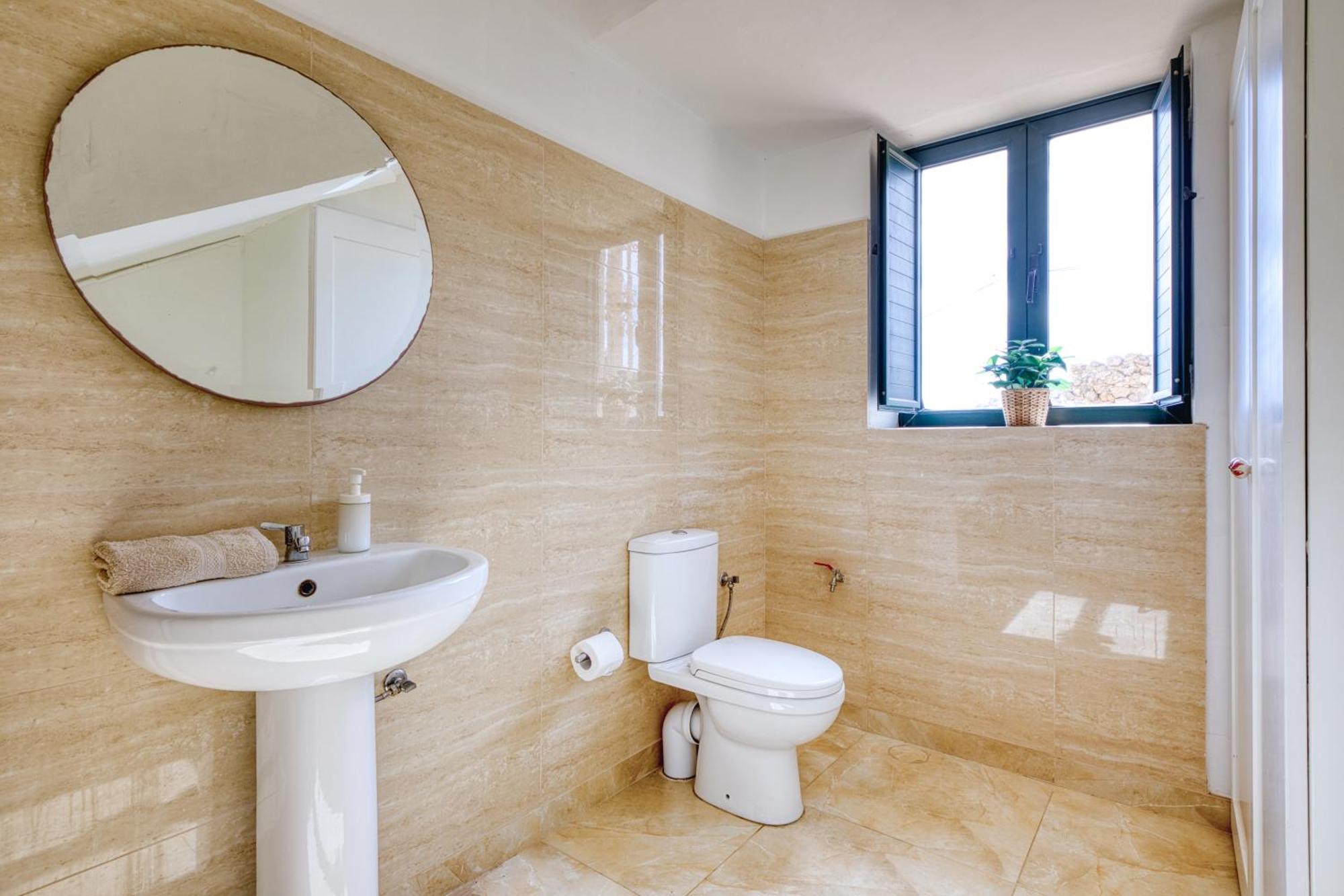 Spacious, Bright, Valley & Sea View Maisonette Xagħra Екстериор снимка