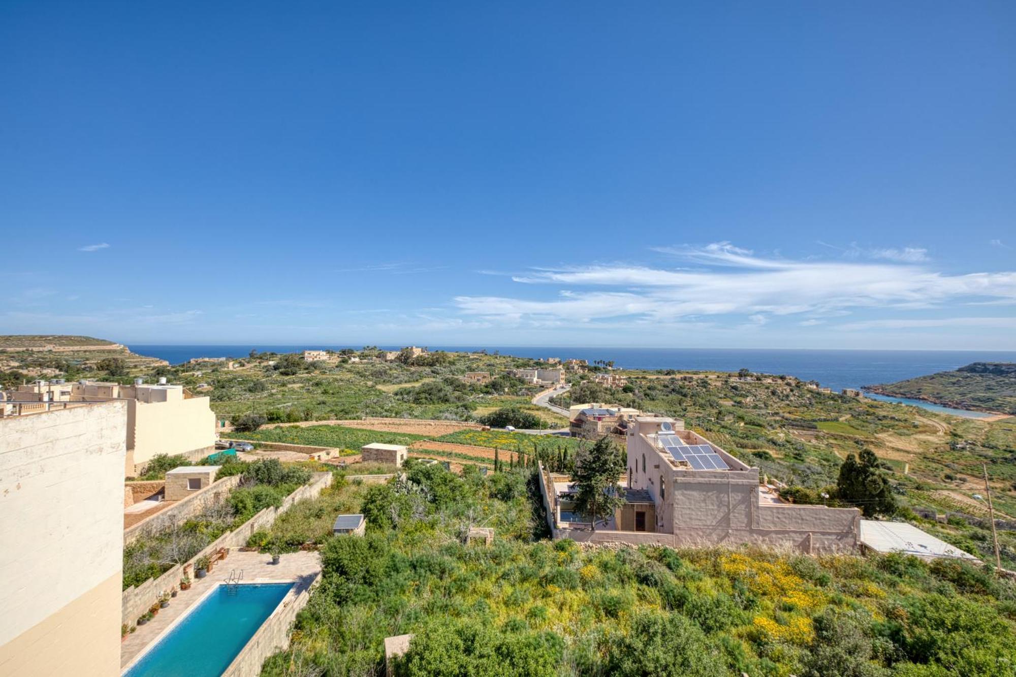 Spacious, Bright, Valley & Sea View Maisonette Xagħra Екстериор снимка